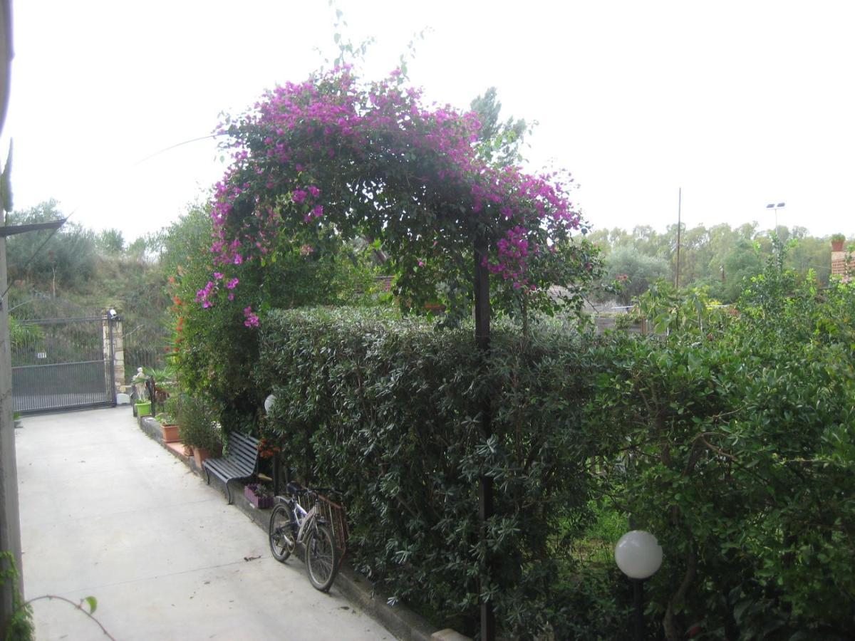 Regalbuto Oasi Del Lago מראה חיצוני תמונה